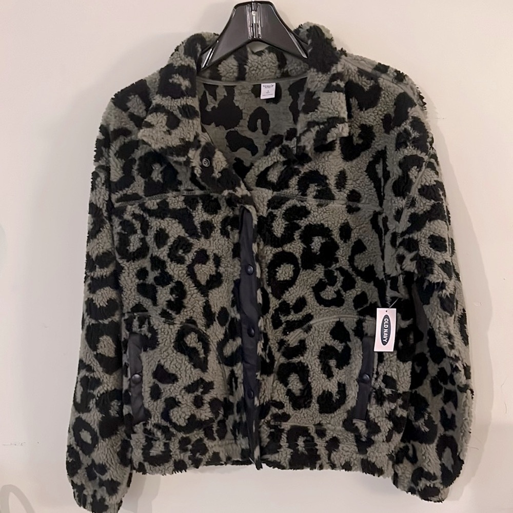 Old Navy Animal print z fleece Jacket sTall